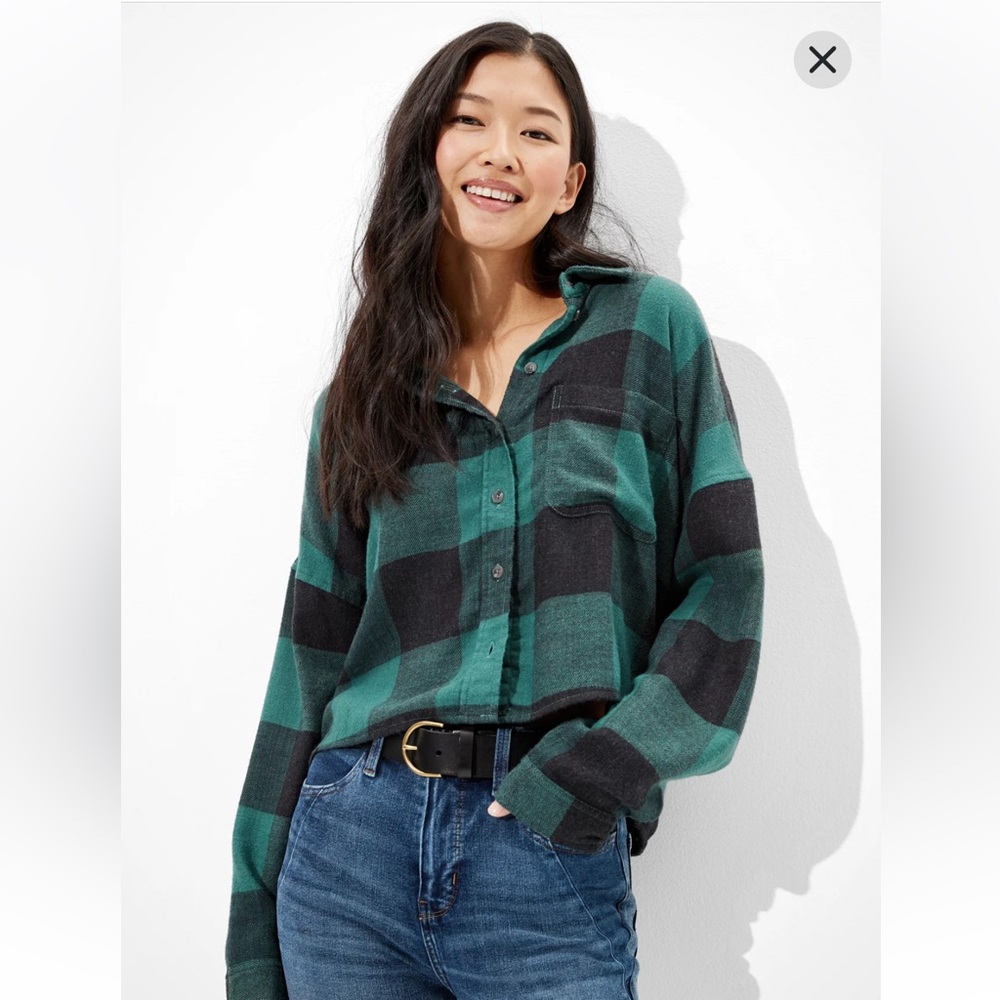 AE Cropped Green Plaid Cozy Flannel